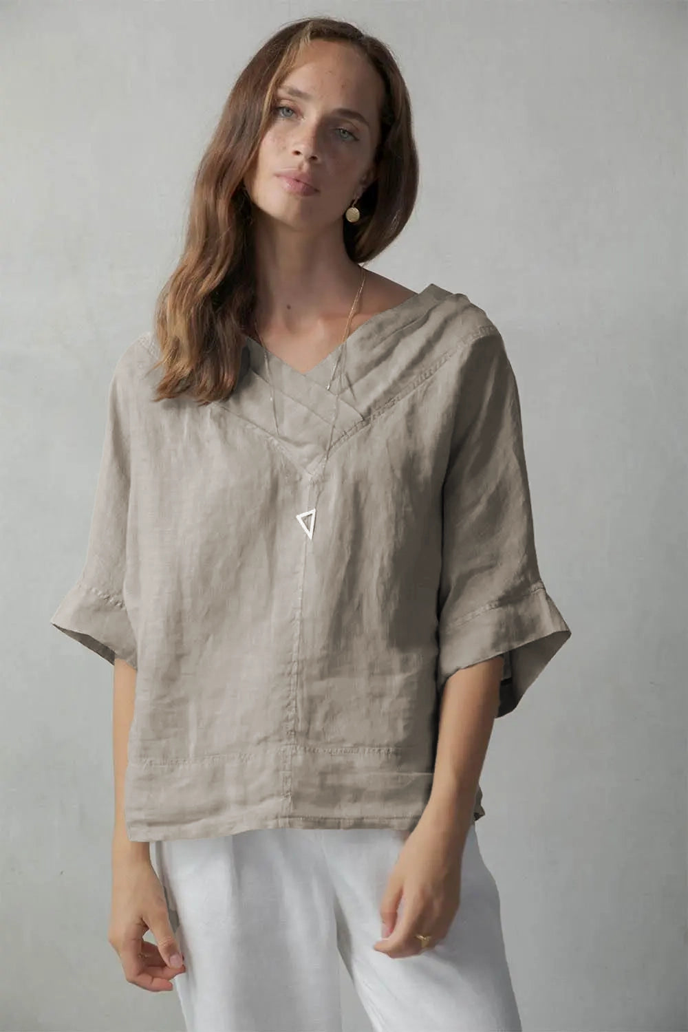 Architecture’s Linen Top Oatmeal Luxmii