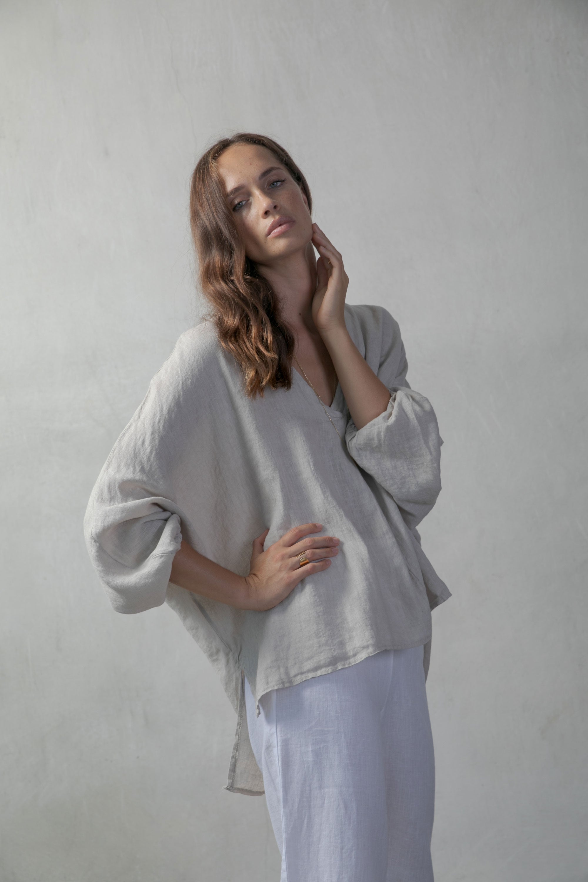 Relaxed Pallocino Linen Top Oatmeal Luxmii
