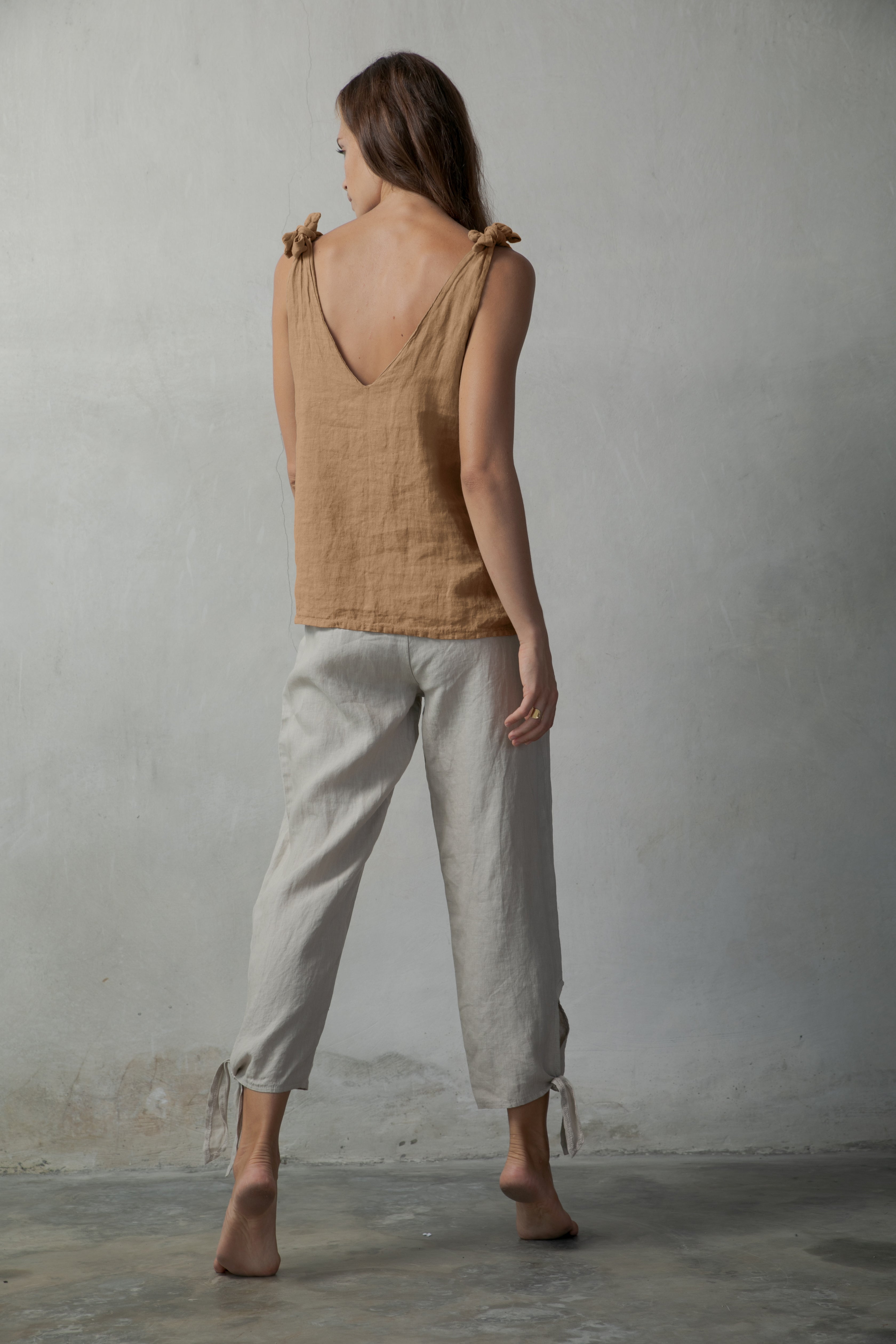 Tie Knot Linen Cami Top Tobacco Luxmii
