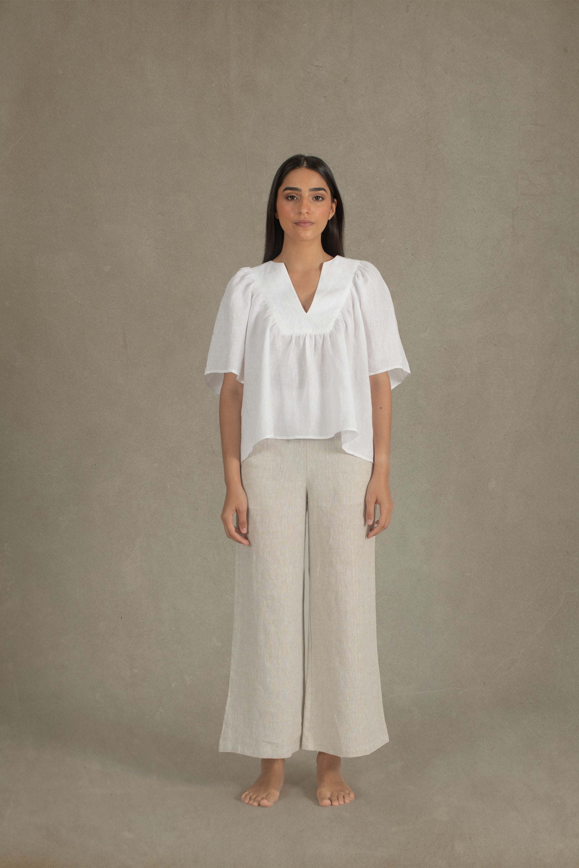 Akadamia Linen Top White Luxmii