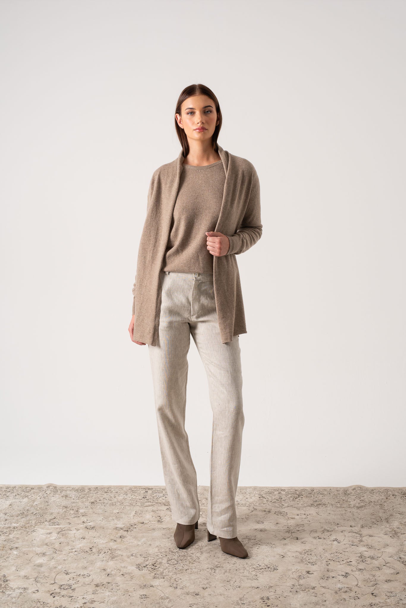 Aurea Cashmere Cardigan Taupe Luxmii