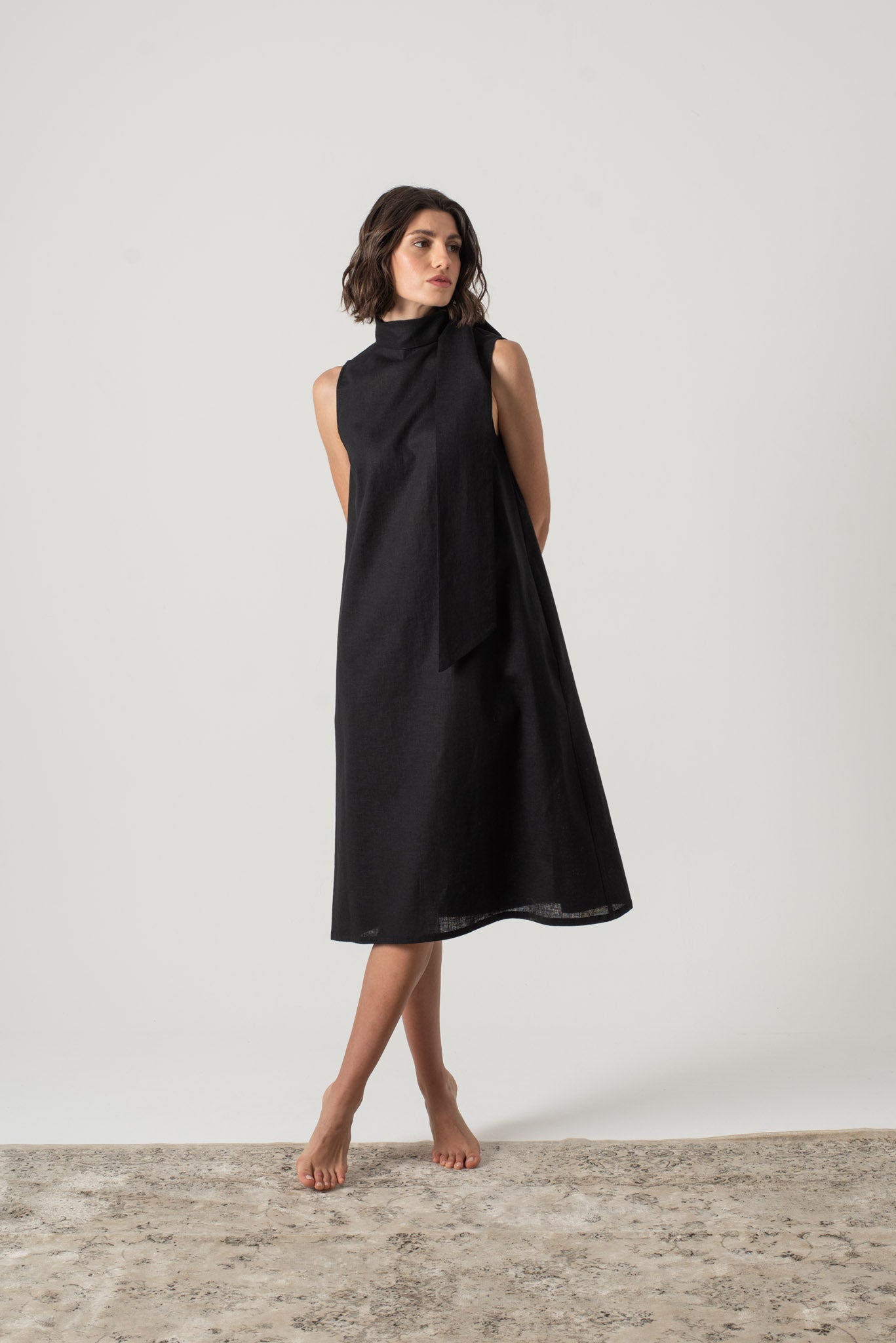 Axel Tie Dress Black - LUXMII