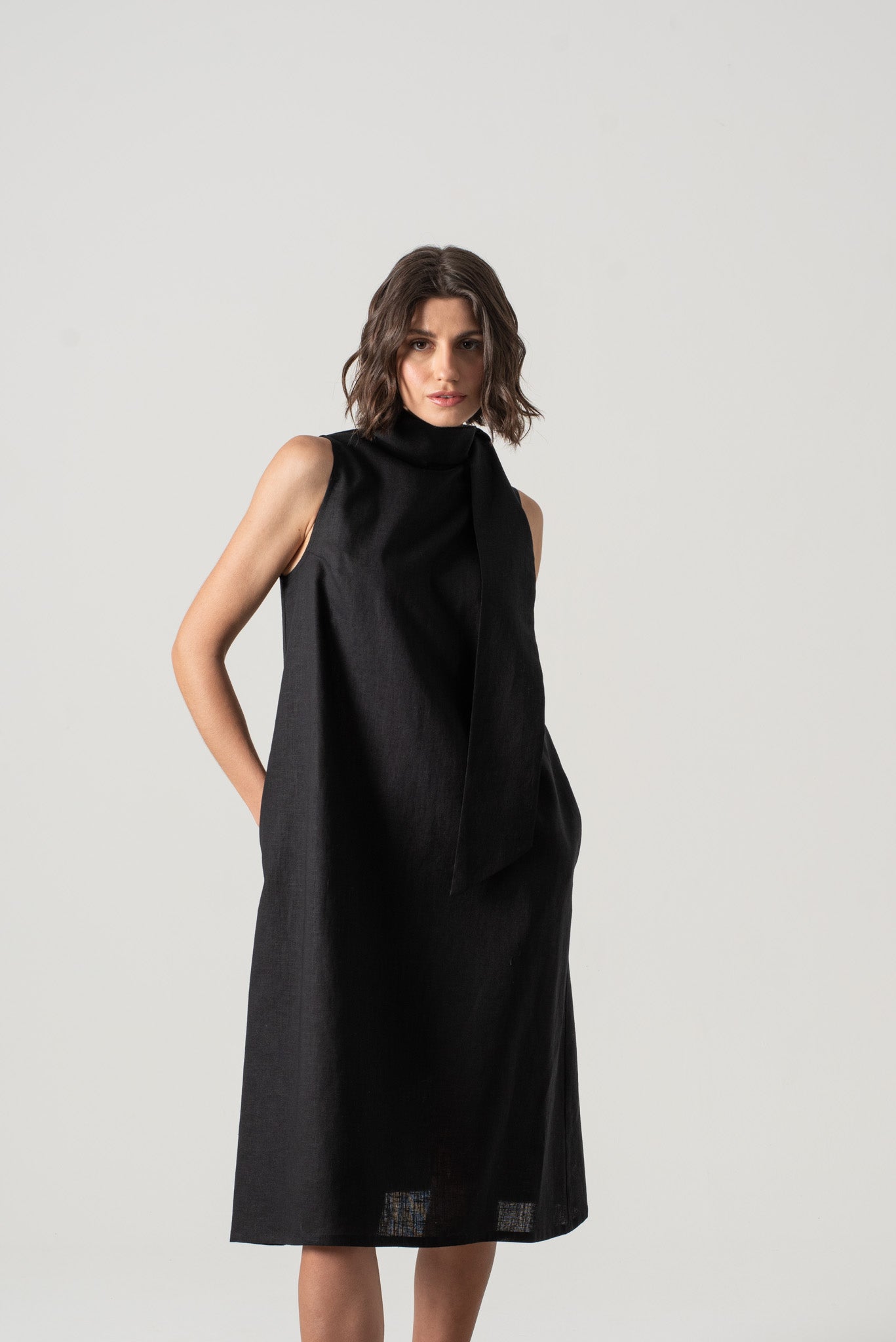 Black Linen Dress - LUXMII