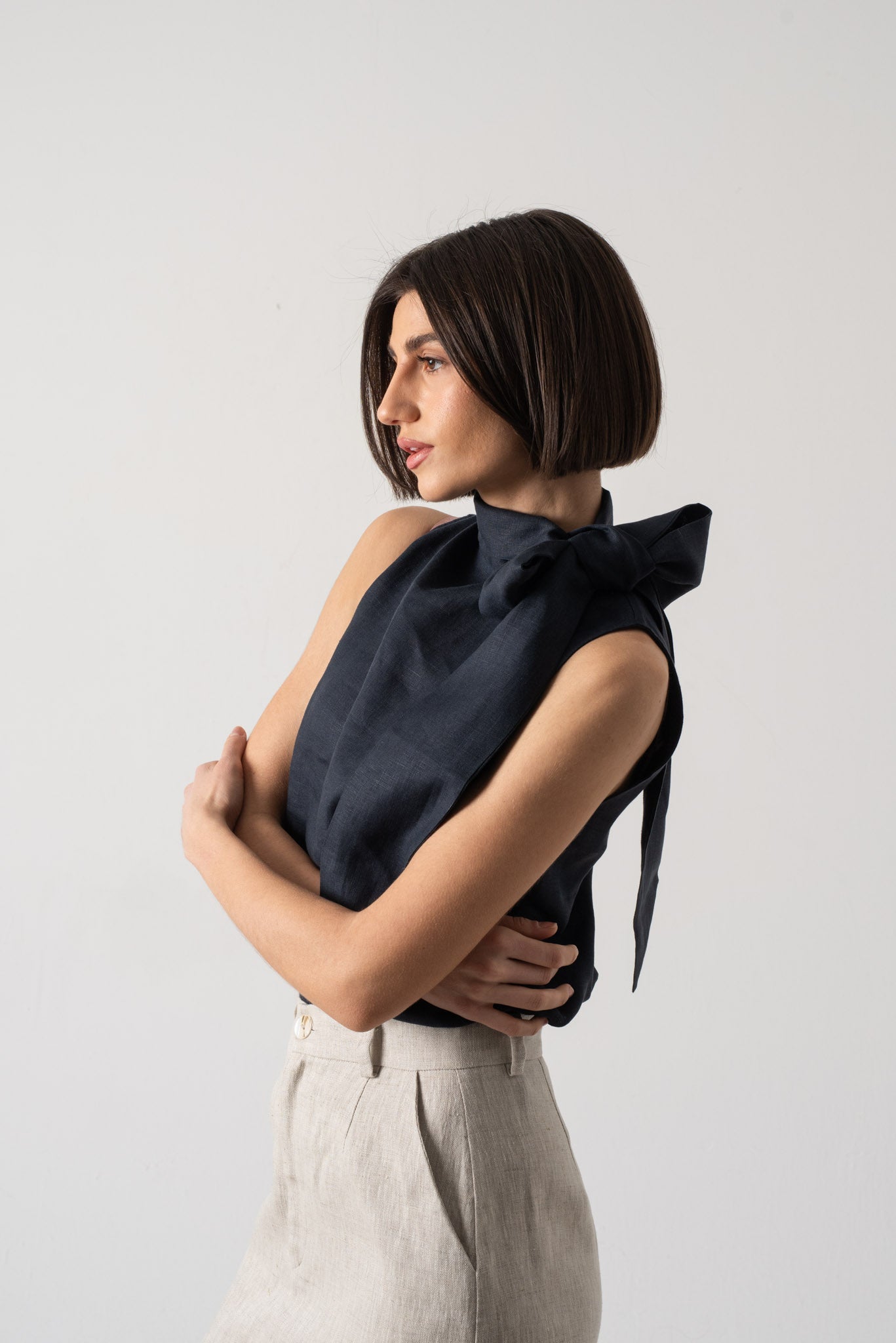 Axel Linen Tie Top Navy Luxmii