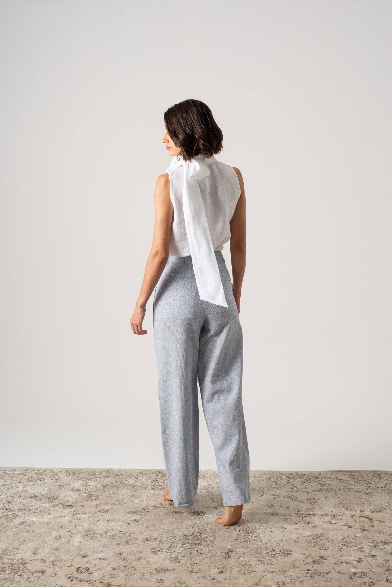 Axel Tie Top White – LUXMII