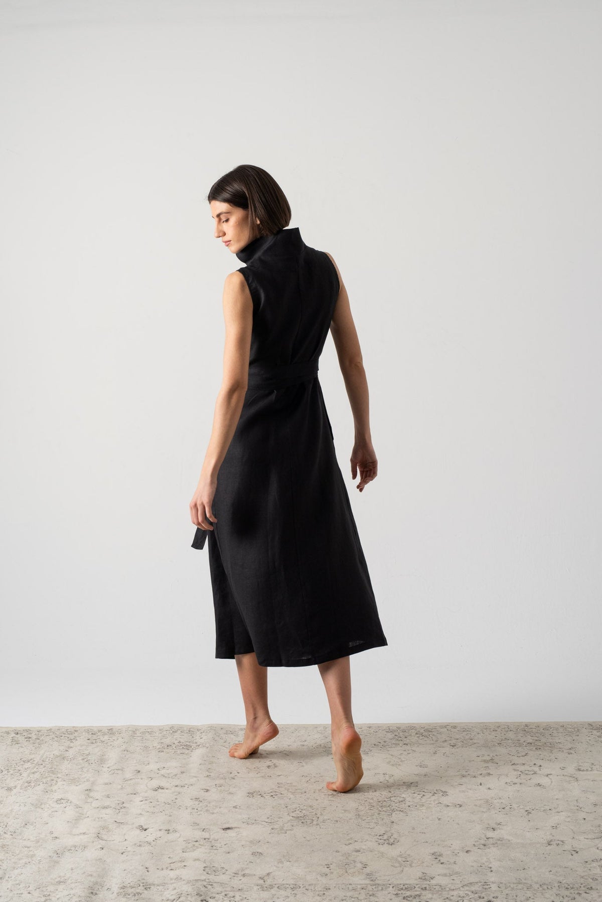 cora linen open back midi dress Cora Linen Open Back Midi Dress