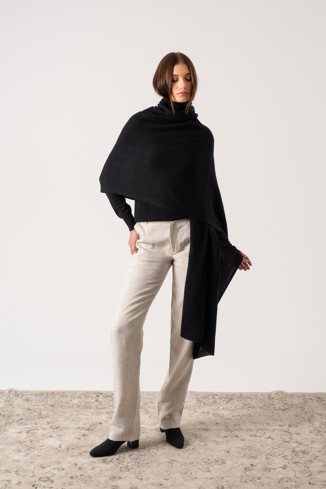 Fluire Cashmere Wrap Black Luxmii