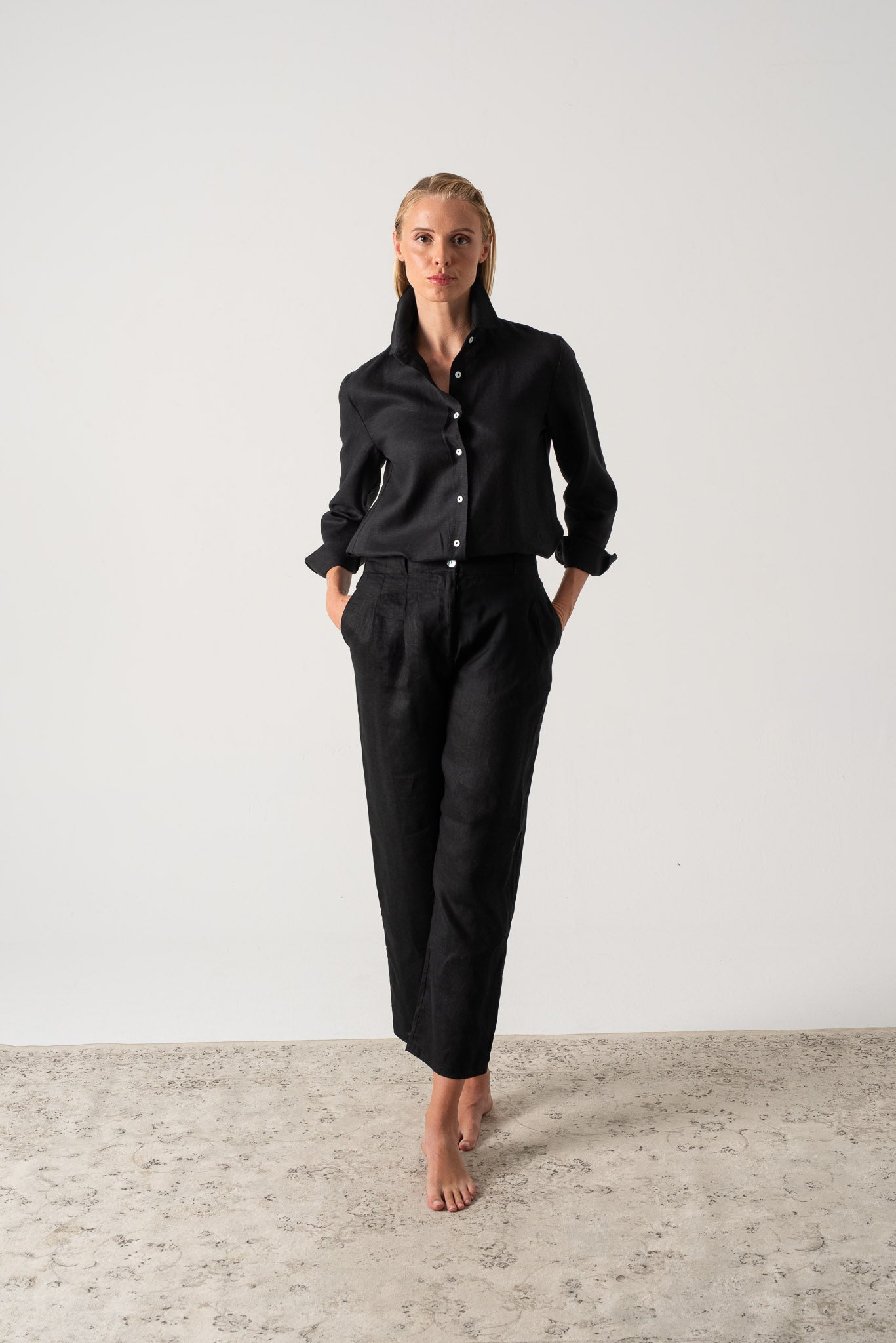 La Classica Linen Shirt Black - LUXMII