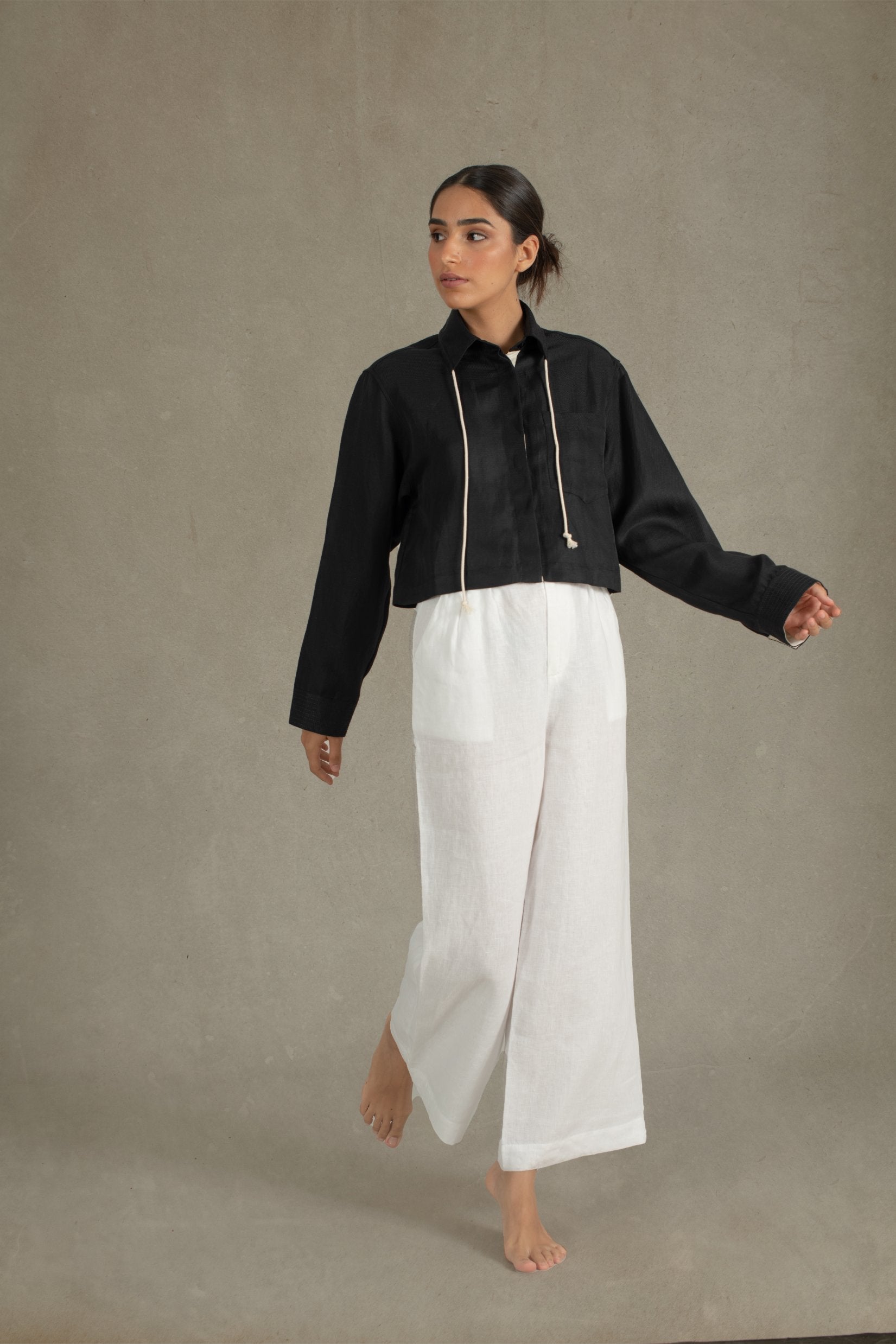 Léo Cropped Jacket Black – LUXMII