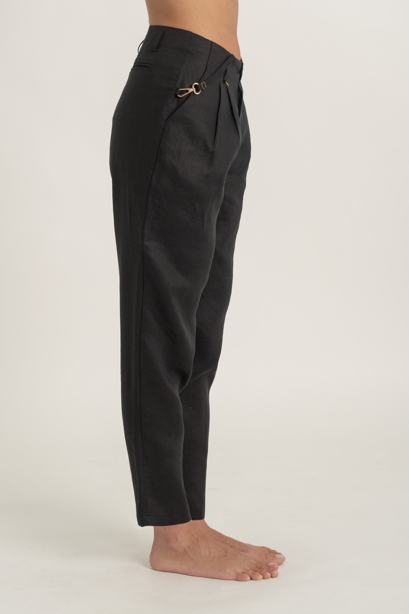 The Effortless Pant™ THE EFFORTLESS PANT™ LINEN | Aritzia US