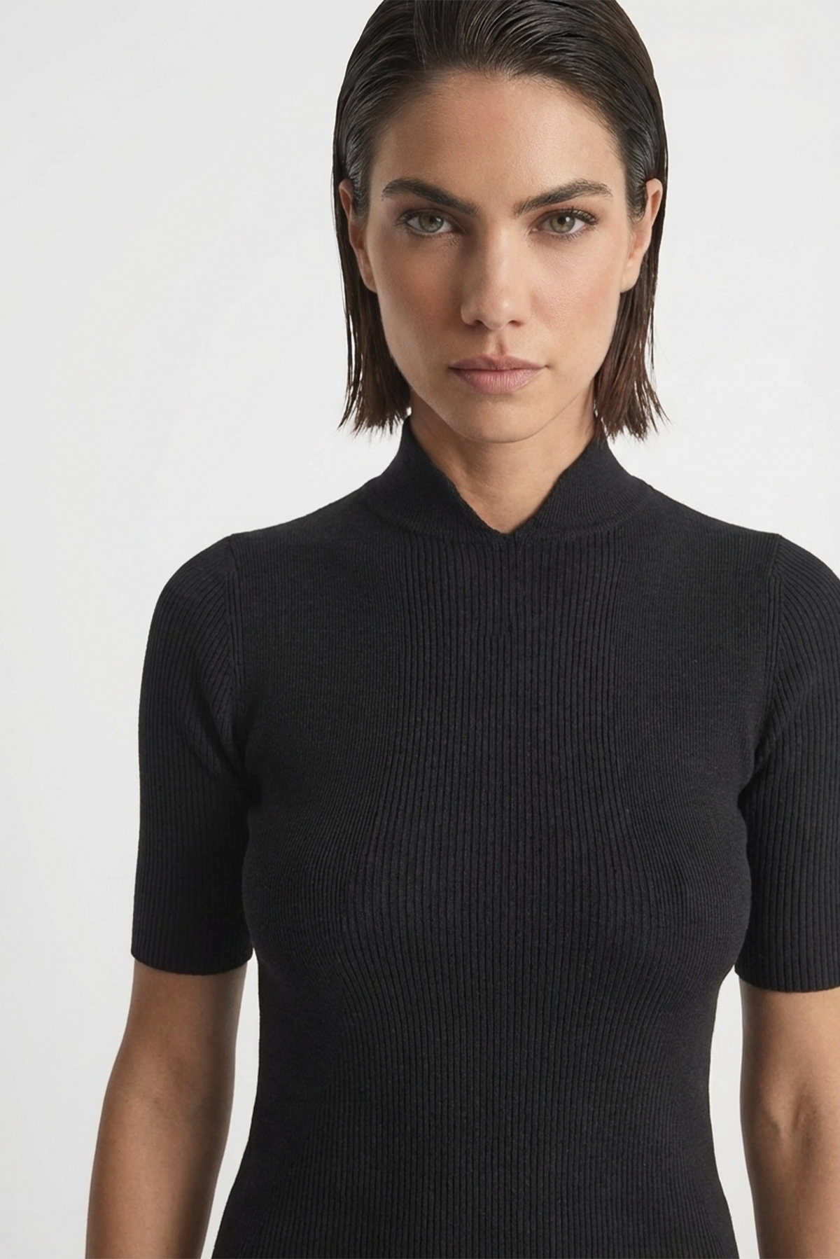 Ribbed Entonnoir Top in Black Luxmii