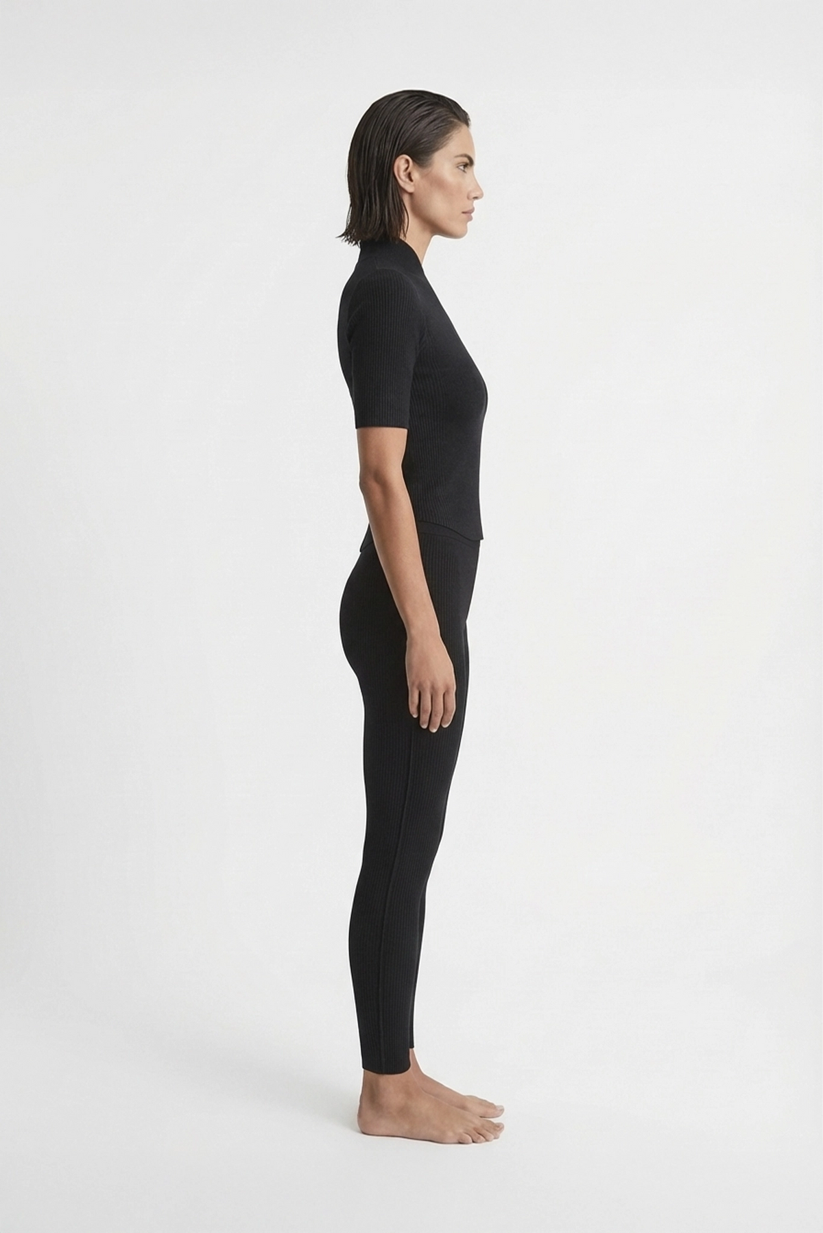 Ribbed Entonnoir Top in Black Luxmii
