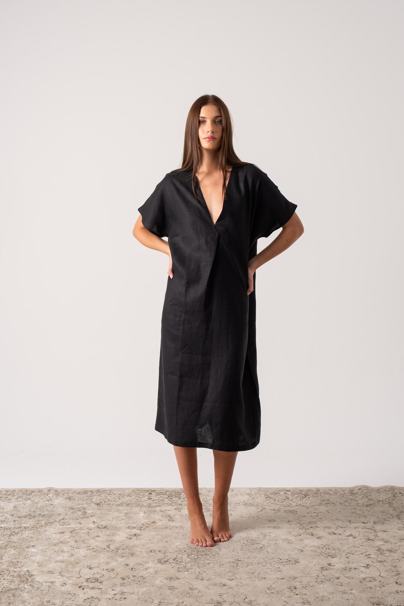 Vacanza Linen Kaftan Black