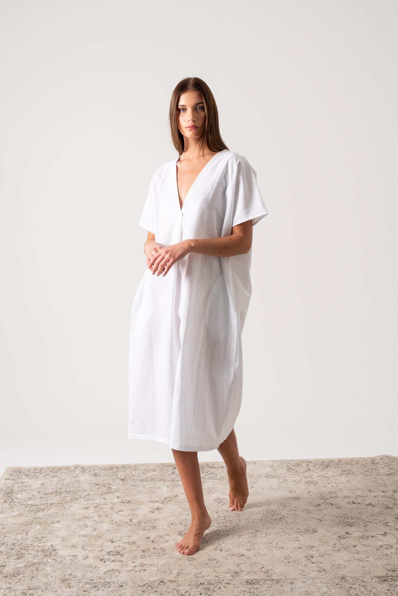 Kaftan Company Linen Lounge Dress Vacanza Linen Kaftan White LUXMII Kaftan Company Linen Lounge Dress Vacanza Linen Kaftan White LUXMII