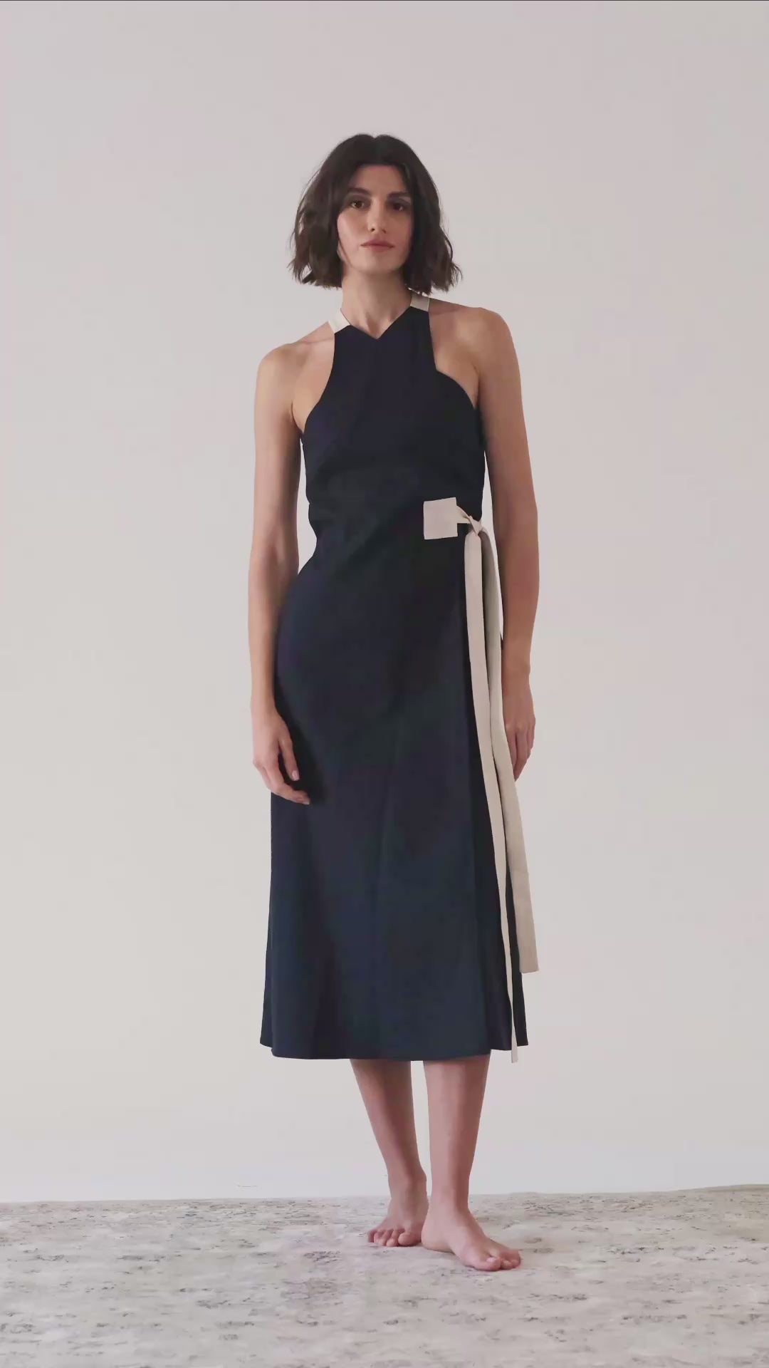 Zulu Linen Wrap Dress in Navy - LUXMII