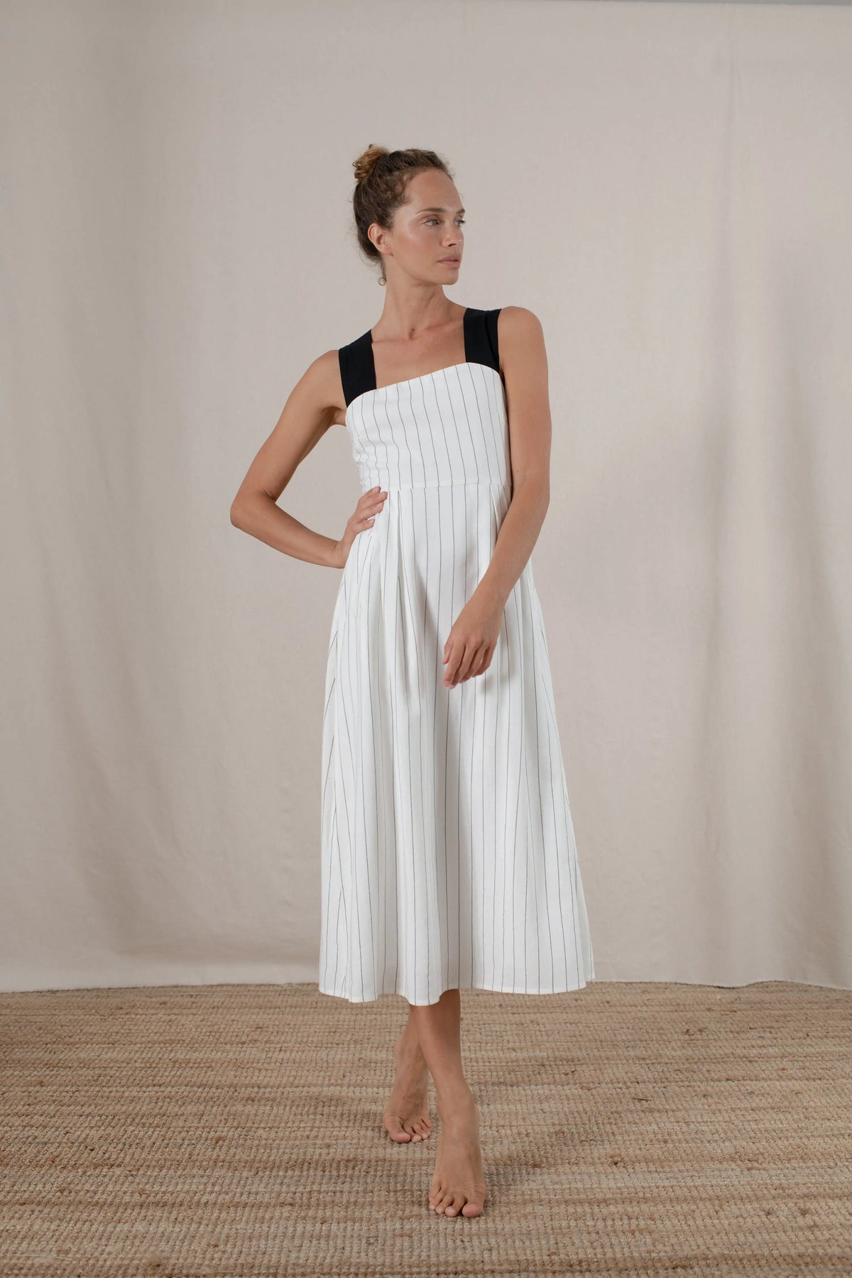 White Linen Dress - LUXMII